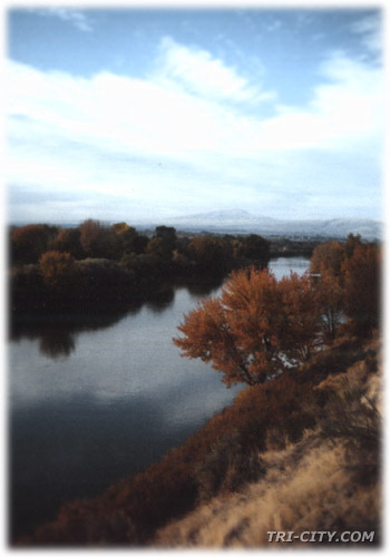 The Yakima River skirts the Tri-Cities before joining the Columbia - 40k